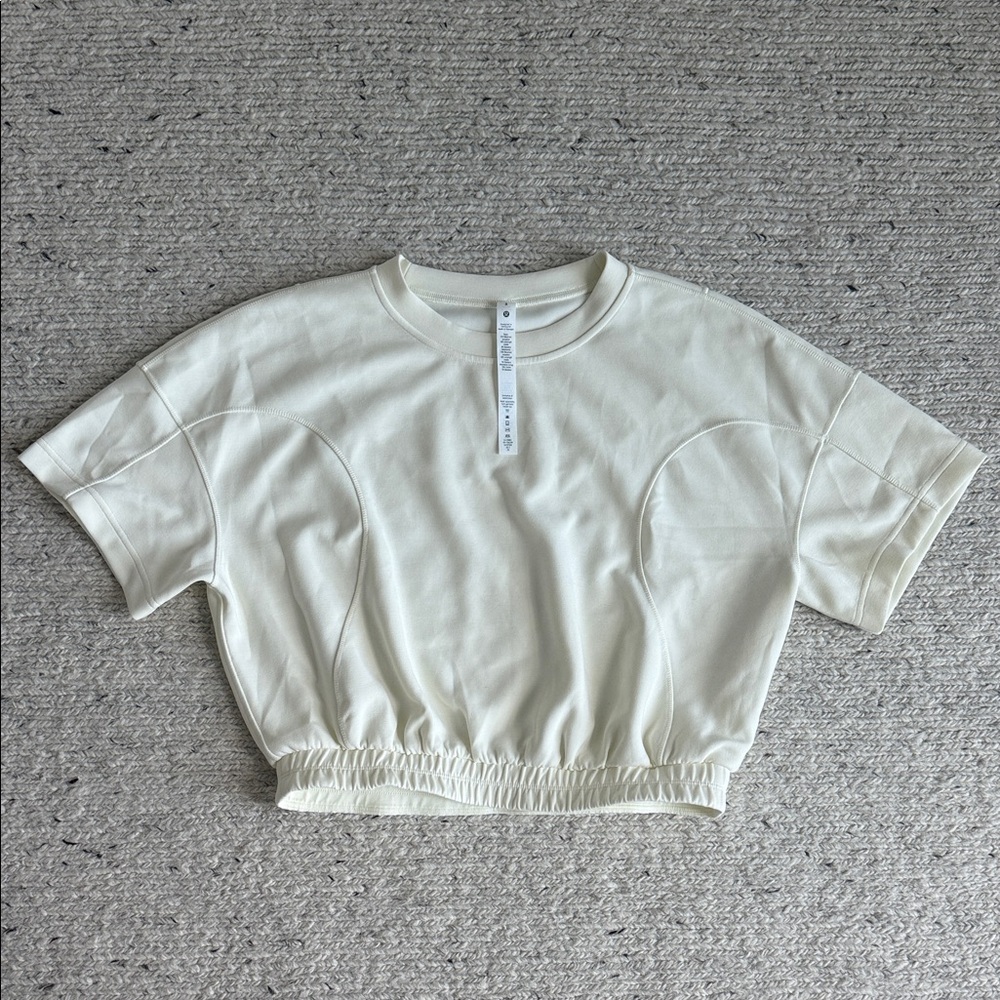Lululemon Butter Yellow Cropped Tee | Elastic Hem | Size 8 | NWOT